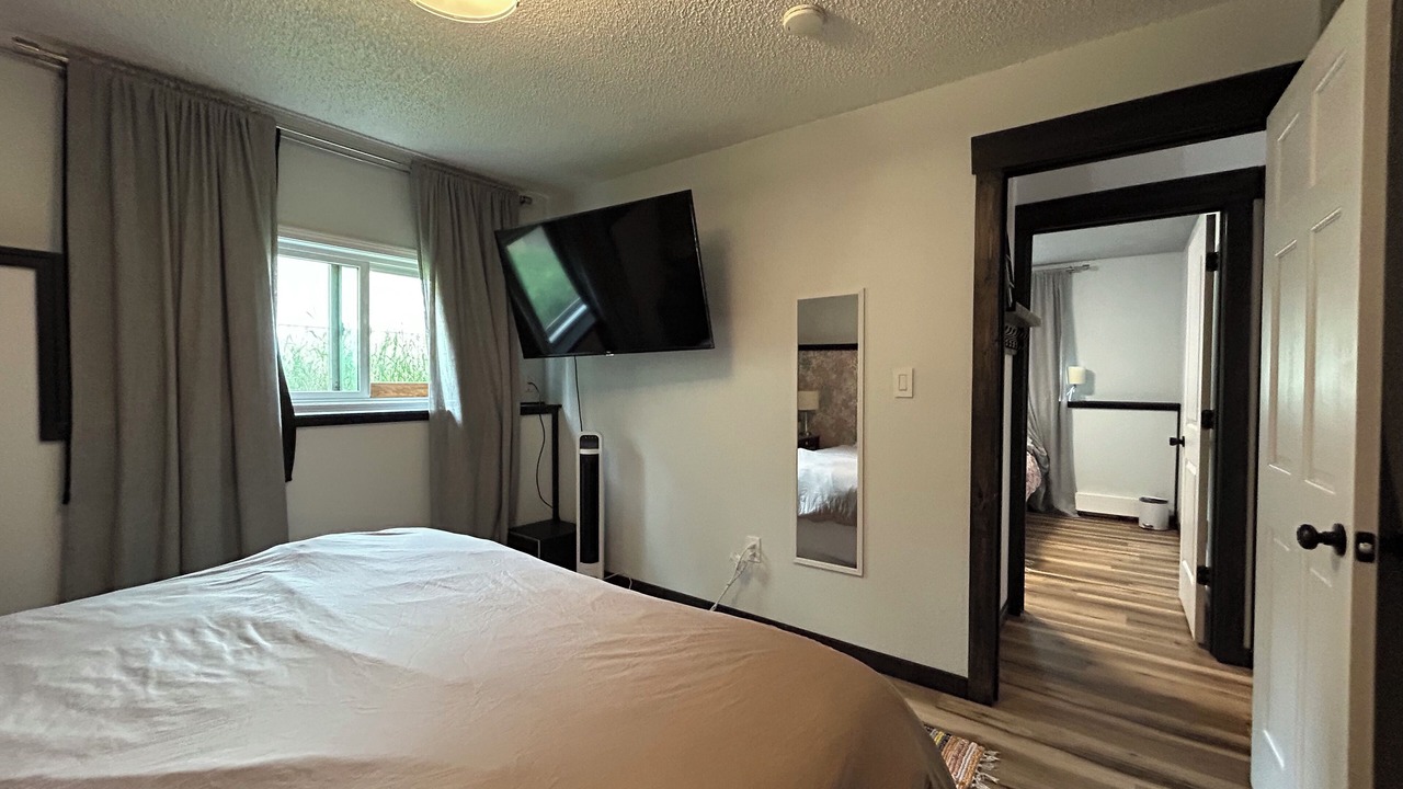 Photo of Bedroom in University Area