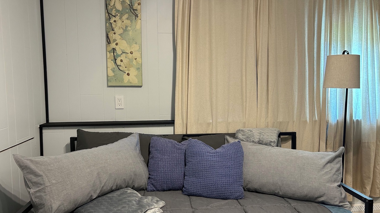 Photo of Bedroom in University Area