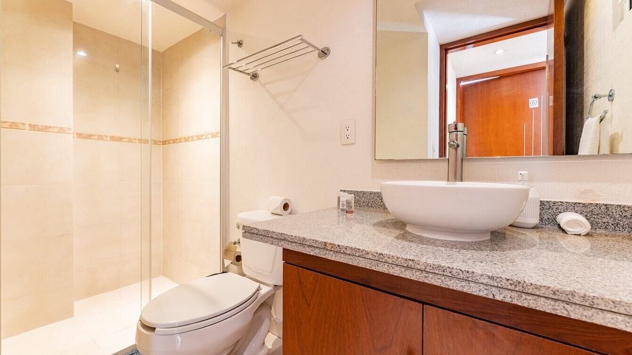 Photo of Bathroom in Anahuac