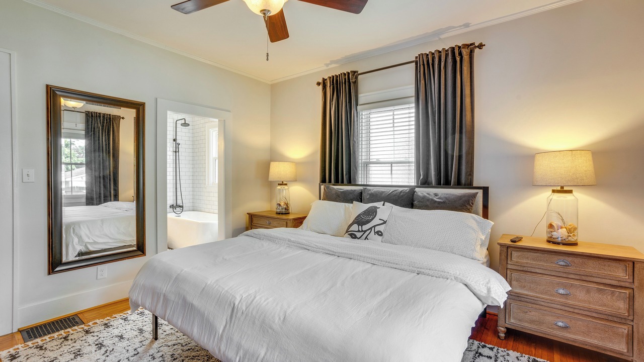 Photo of Bedroom in Crescent Hill