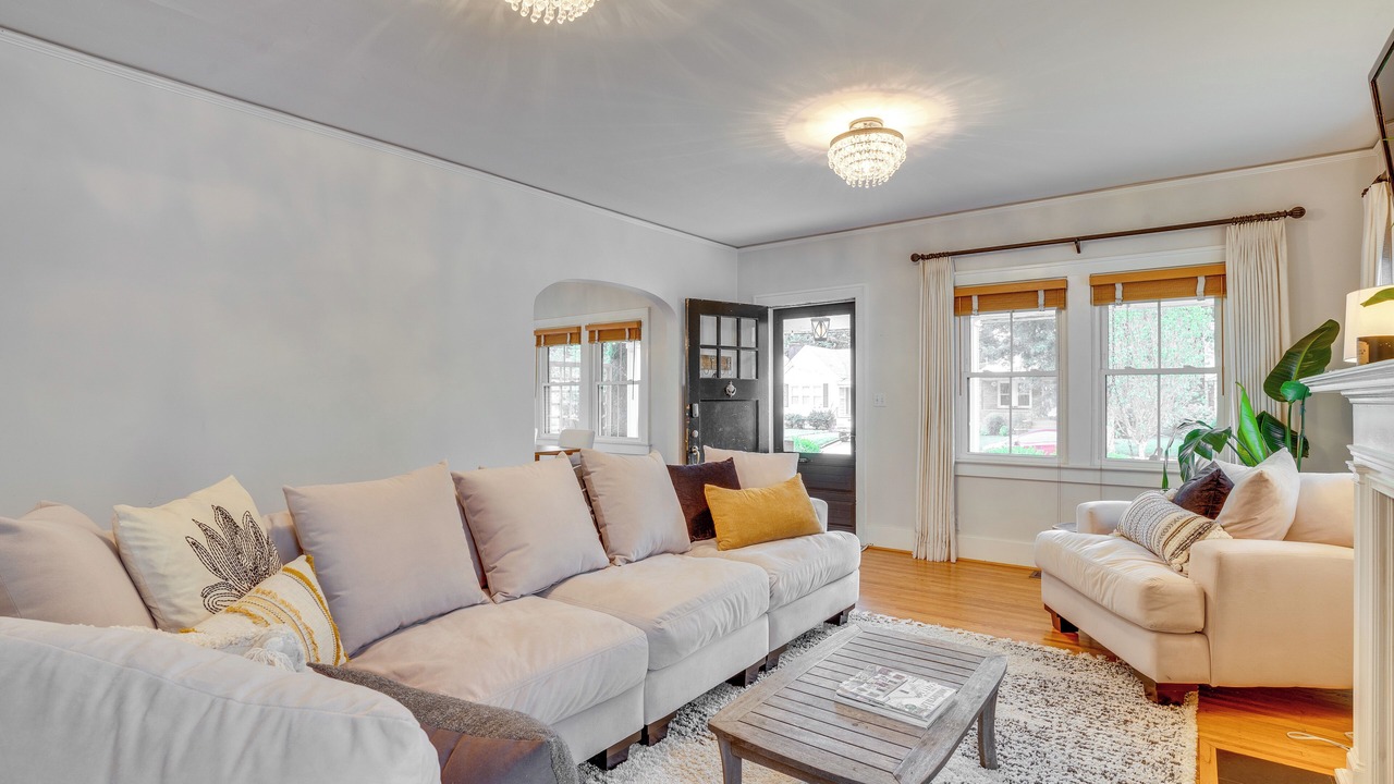 Photo of Livingroom in Crescent Hill