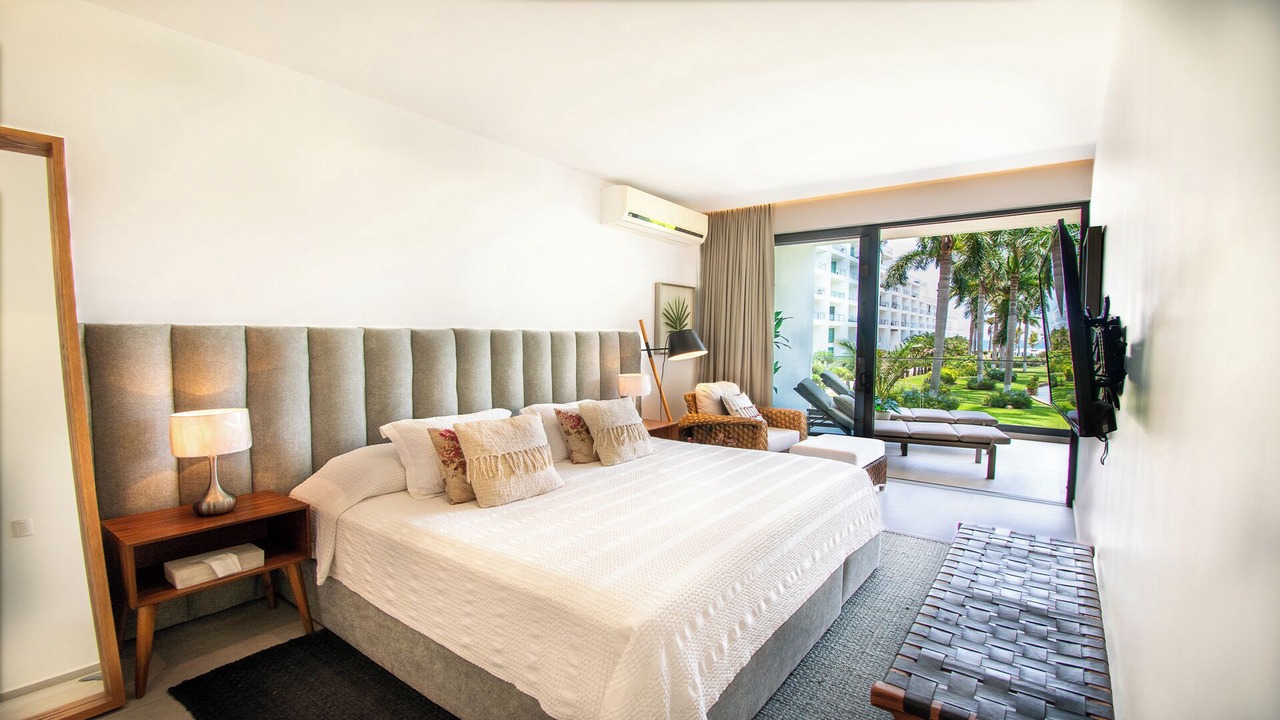 Photo of Bedroom in Flamingos
