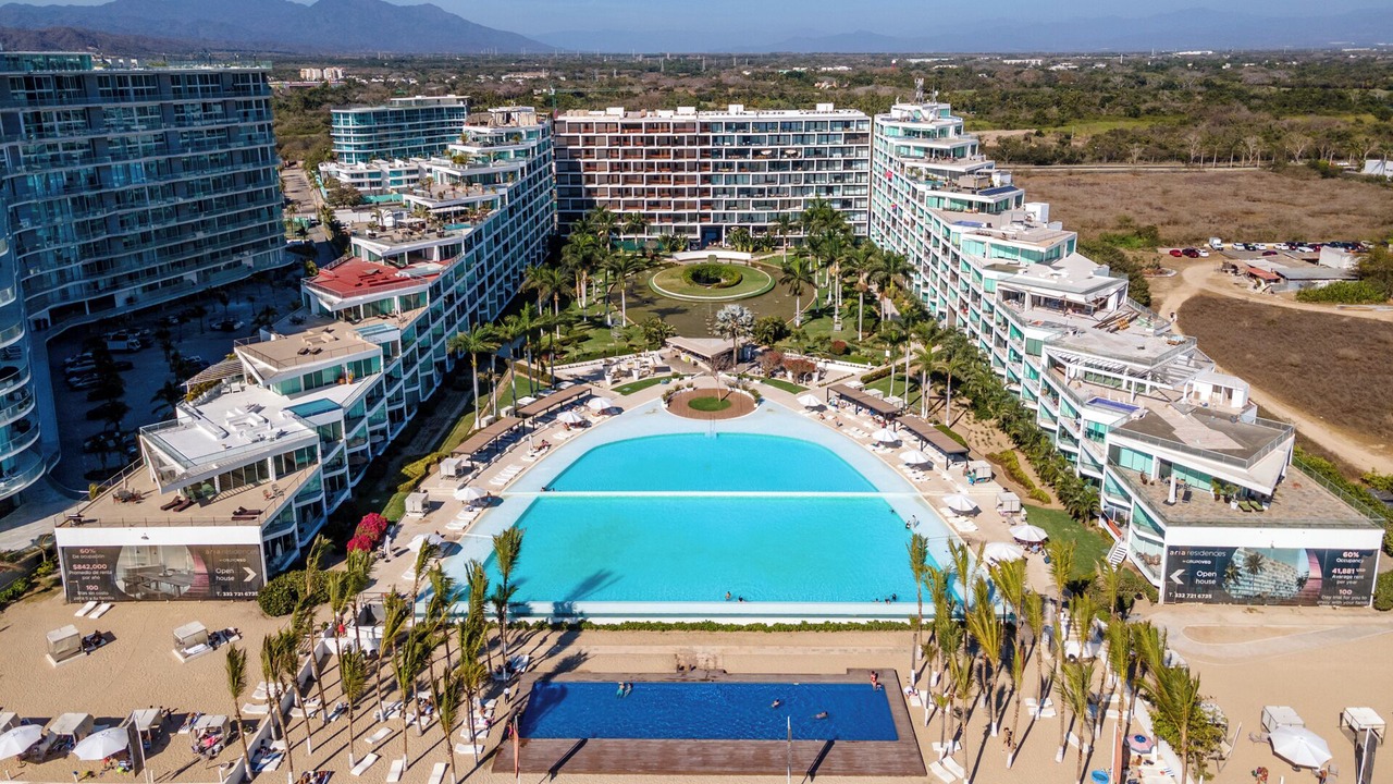 Photo of Outdoor in Flamingos