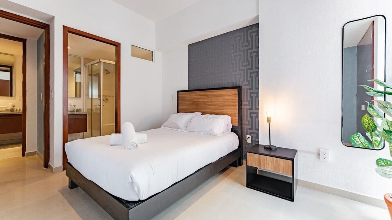 Photo of Bedroom in Anahuac