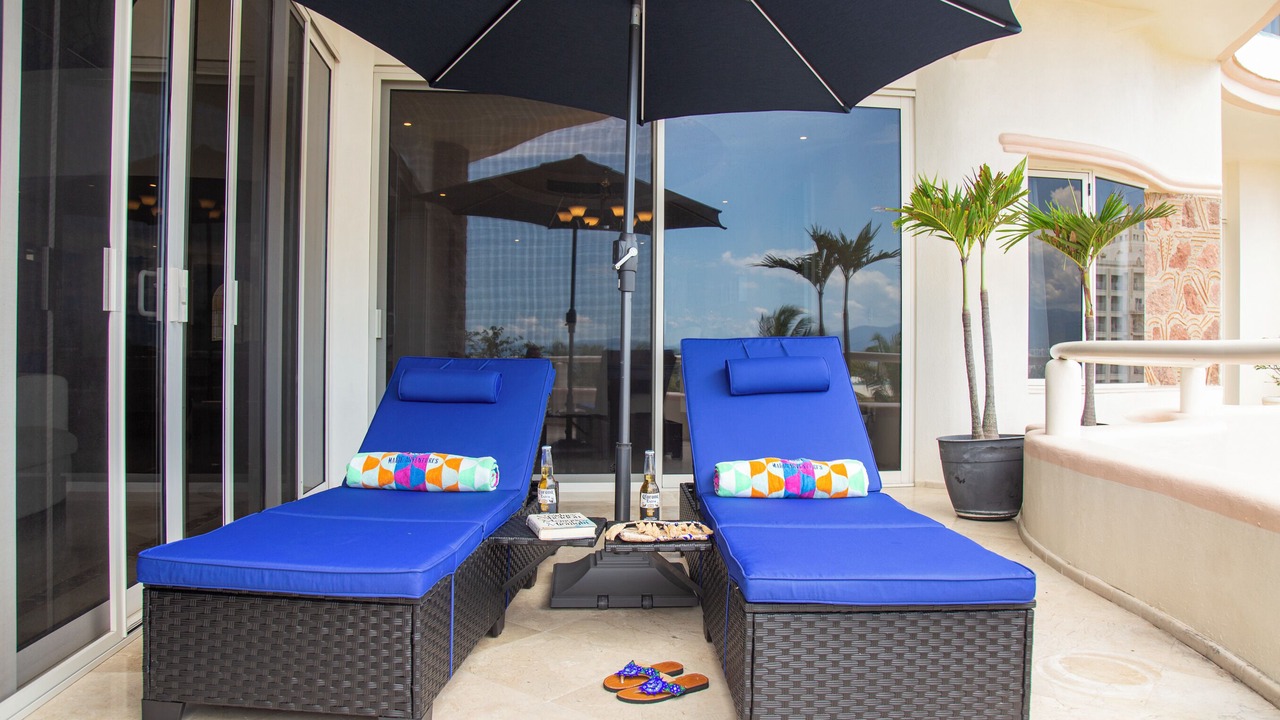 Photo of Patio Balcony in Flamingos