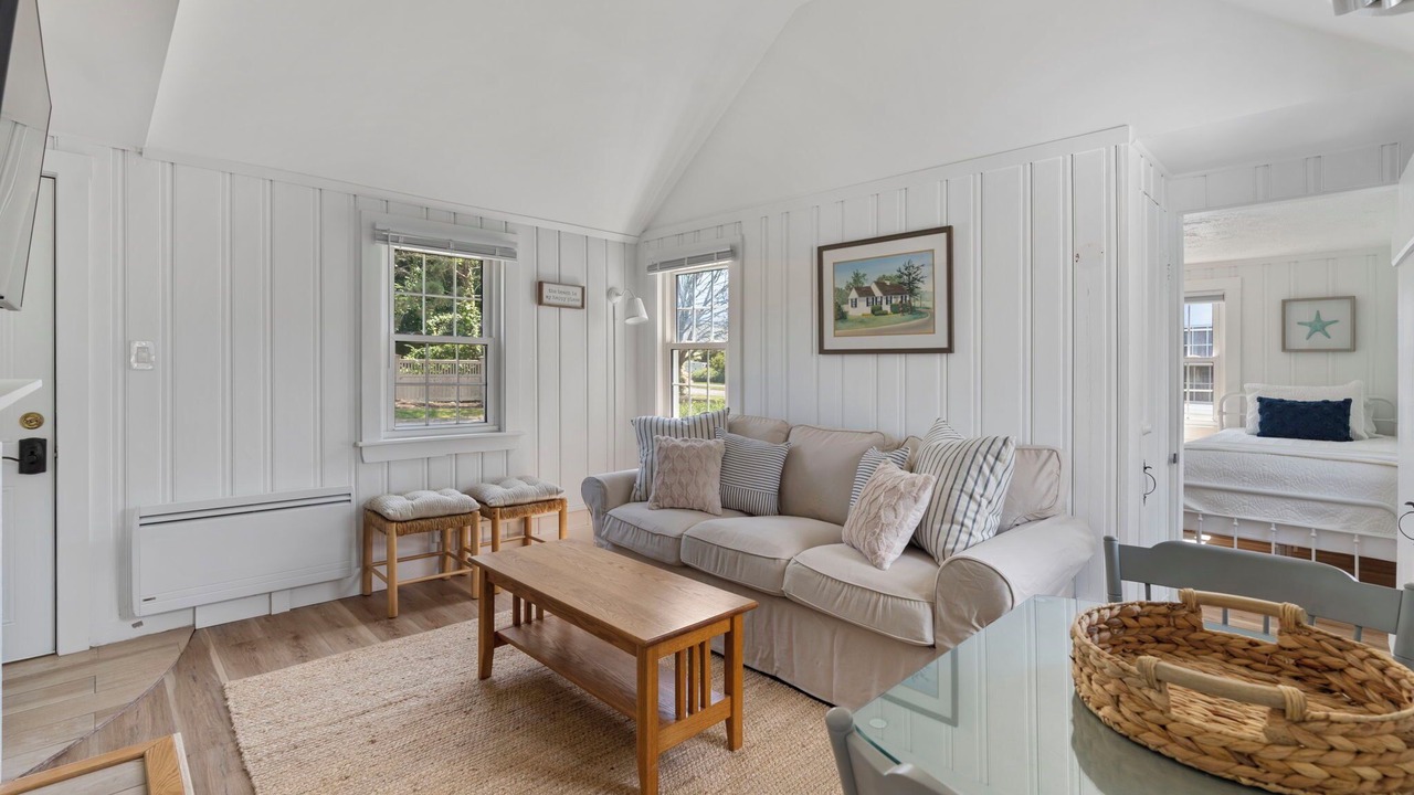 Photo of Livingroom in Pine Point