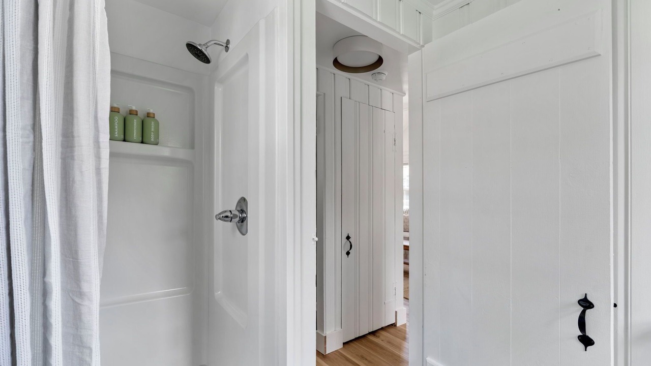 Photo of Bathroom in Pine Point