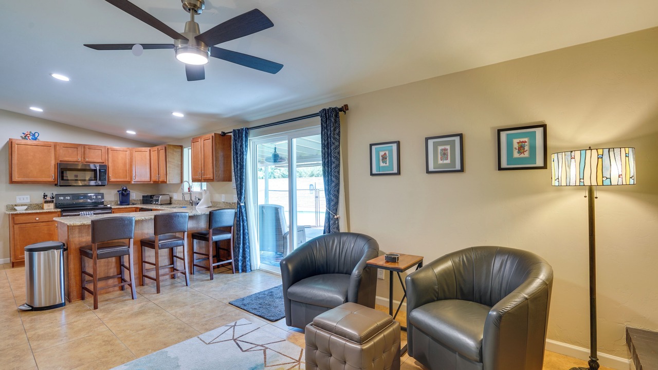 Photo of Livingroom in Casas Adobes