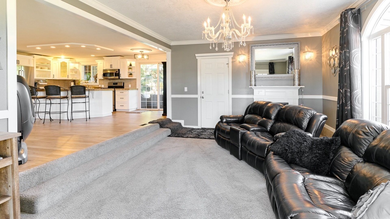 Photo of Livingroom in Woodburn