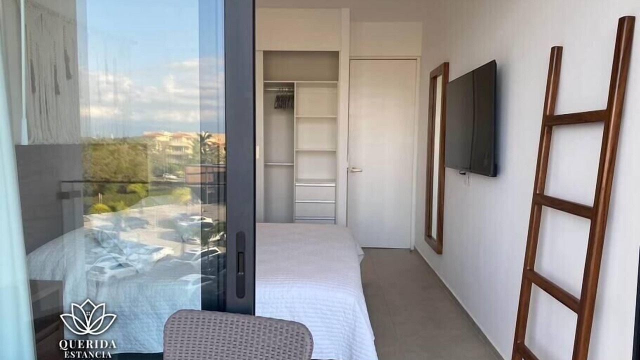 Photo of Patio Balcony in Flamingos