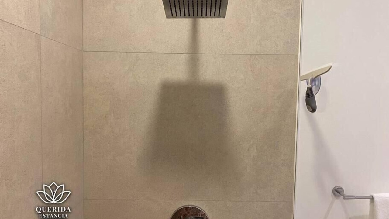 Photo of Bathroom in Flamingos