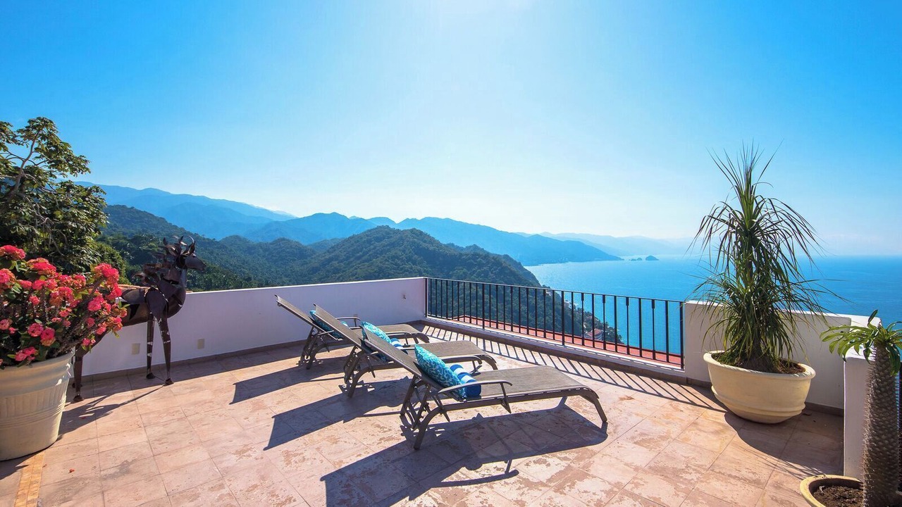 Photo of Patio Balcony in Conchas Chinas