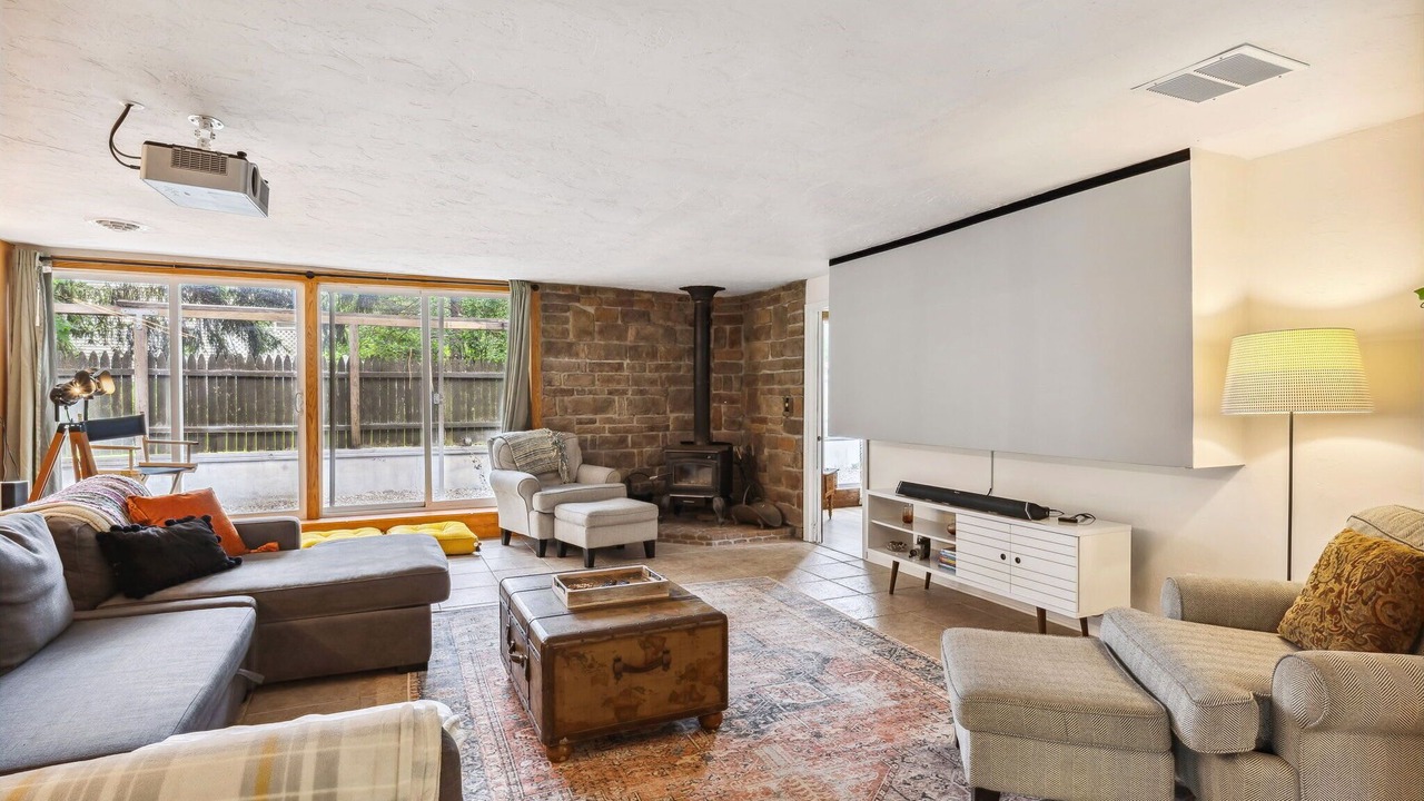 Photo of Livingroom in Valley View
