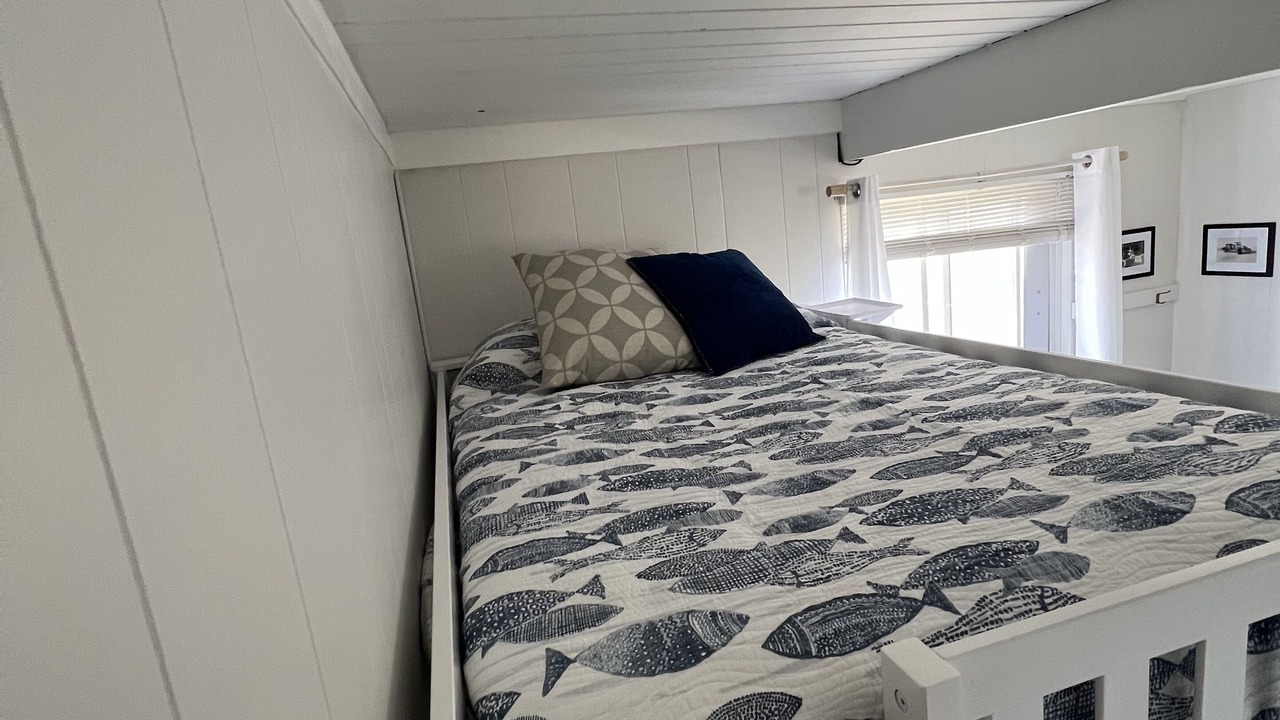 Photo of Bedroom in Silver Lake