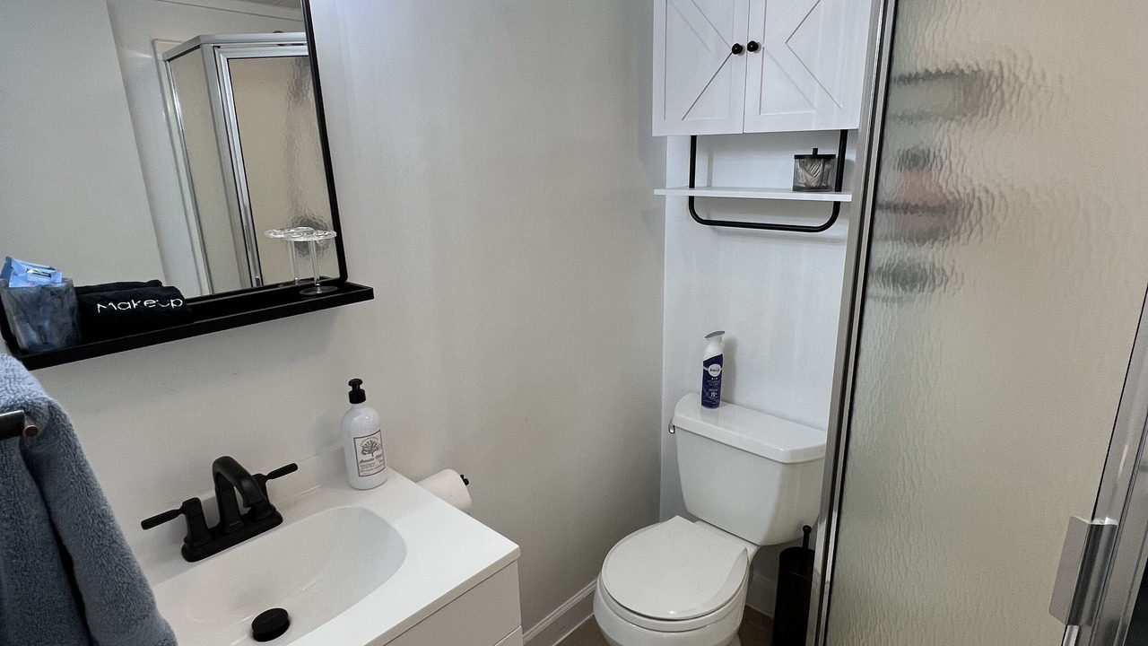 Photo of Bathroom in Silver Lake