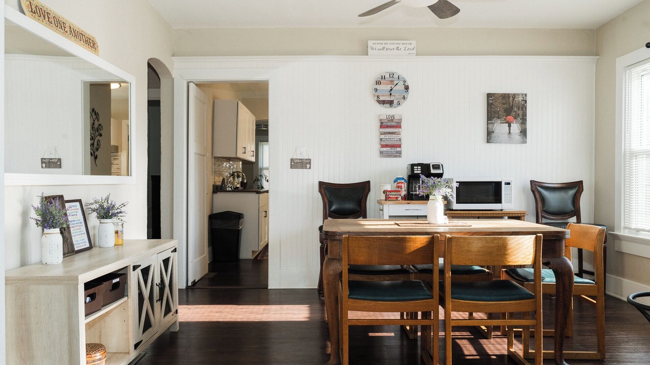 Photo of Livingroom in Northridge