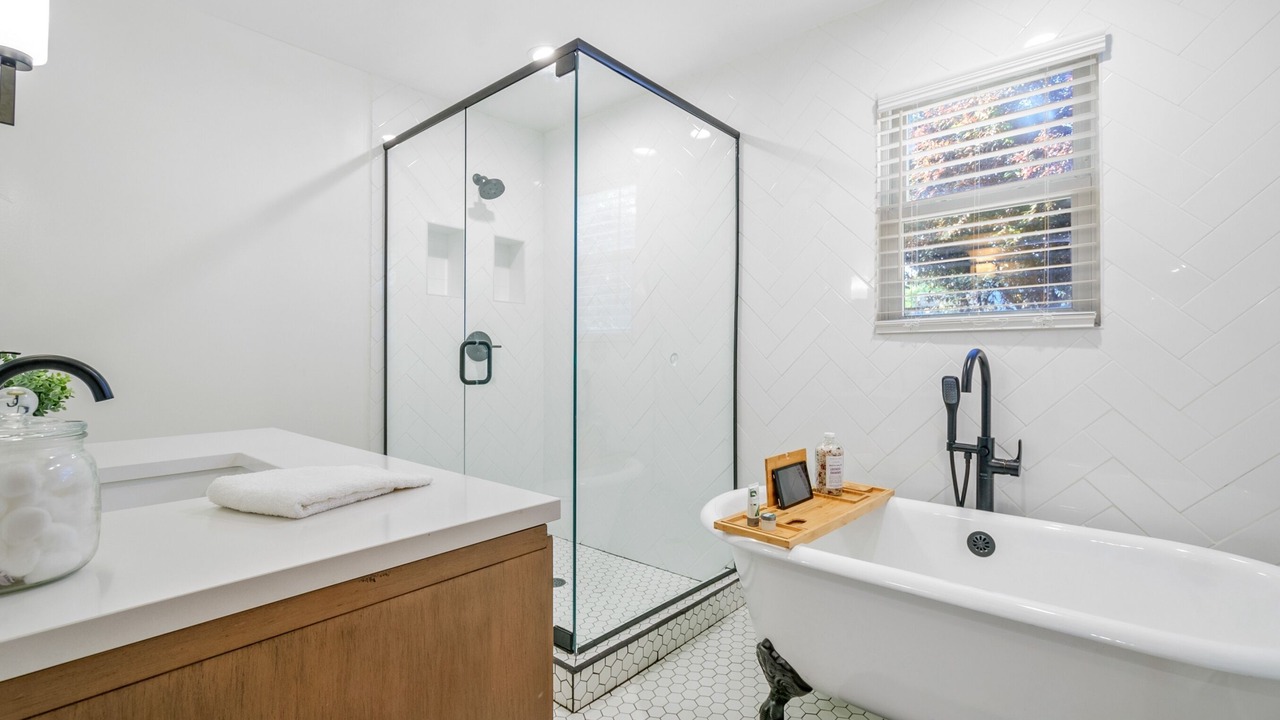 Photo of Bathroom in Glencliff