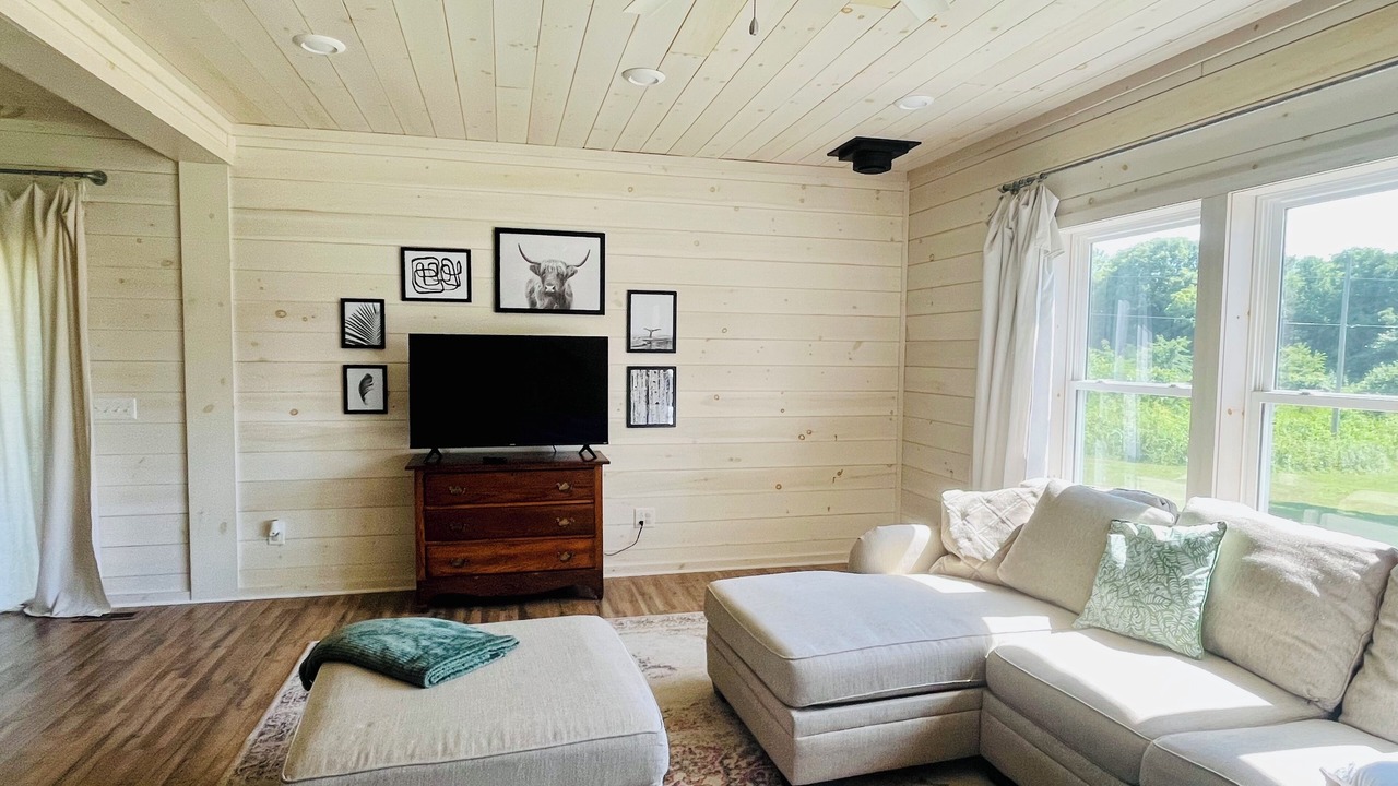 Photo of Livingroom in Watertown
