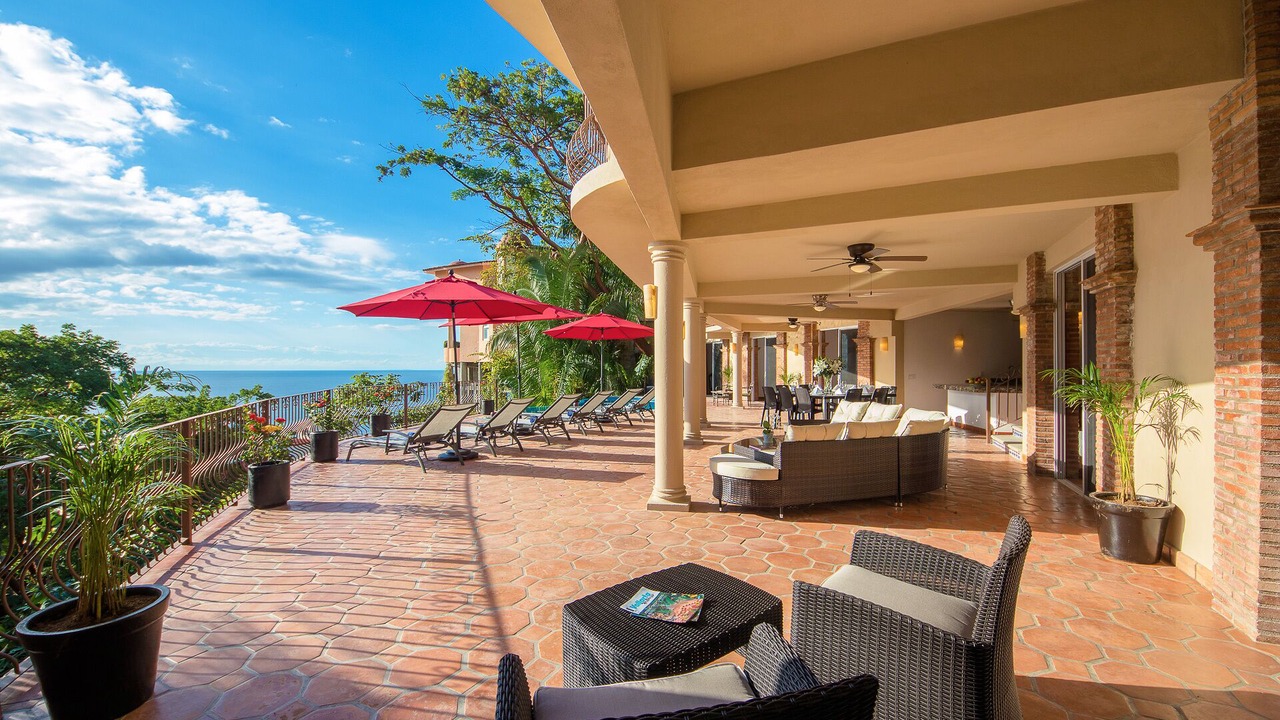 Photo of Patio Balcony in Conchas Chinas