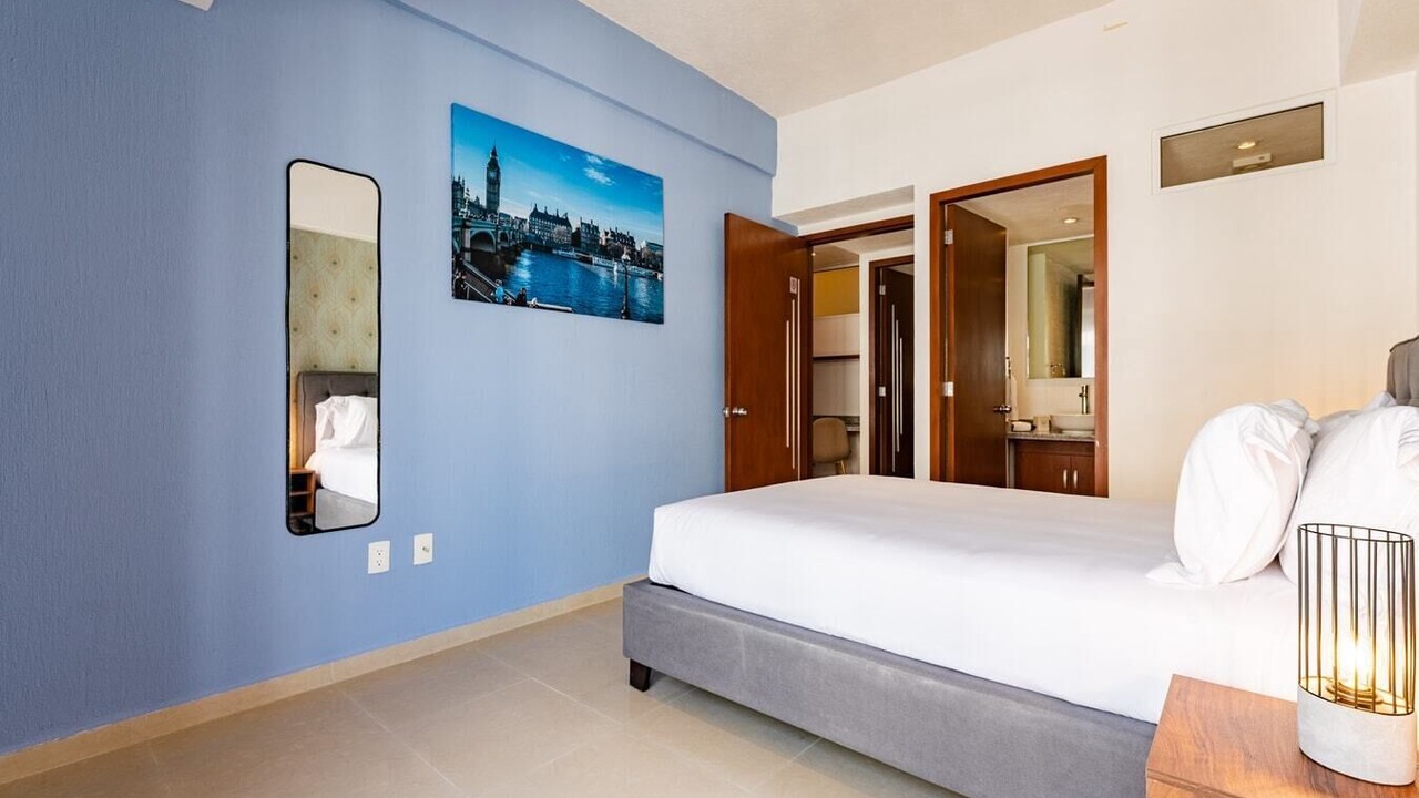 Photo of Bedroom in Anahuac