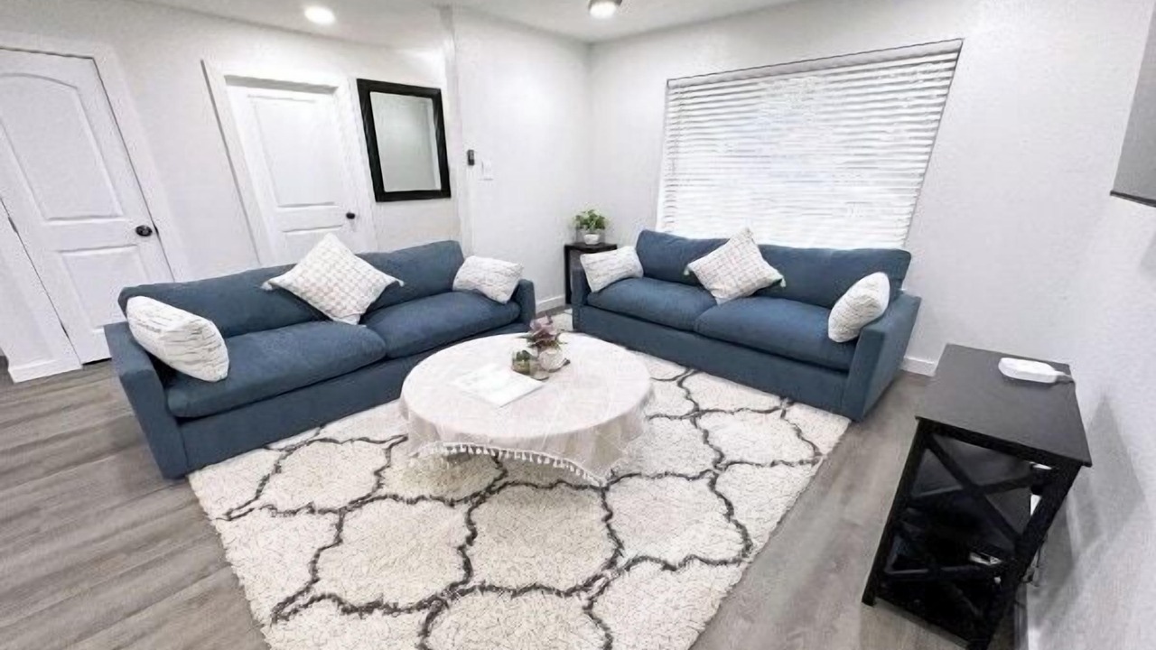 Photo of Livingroom in North Richland Hills