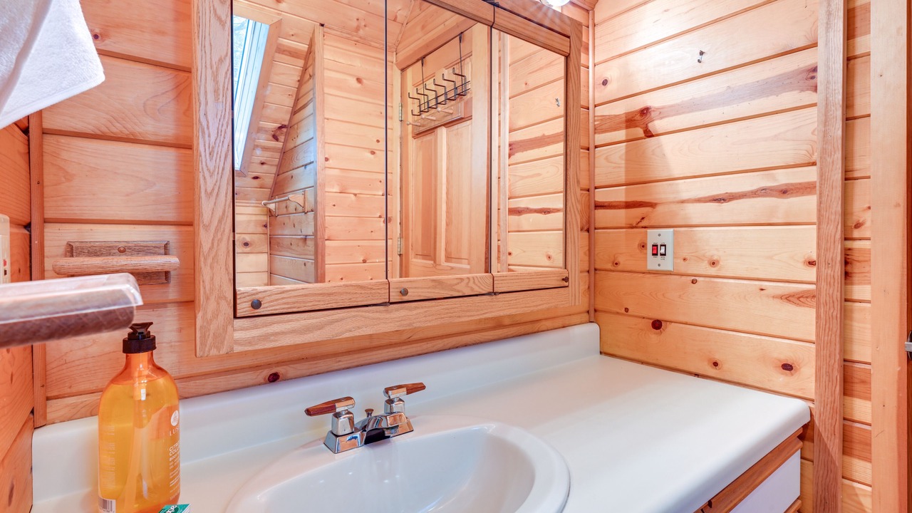 Photo of Bathroom in Drayton Plains