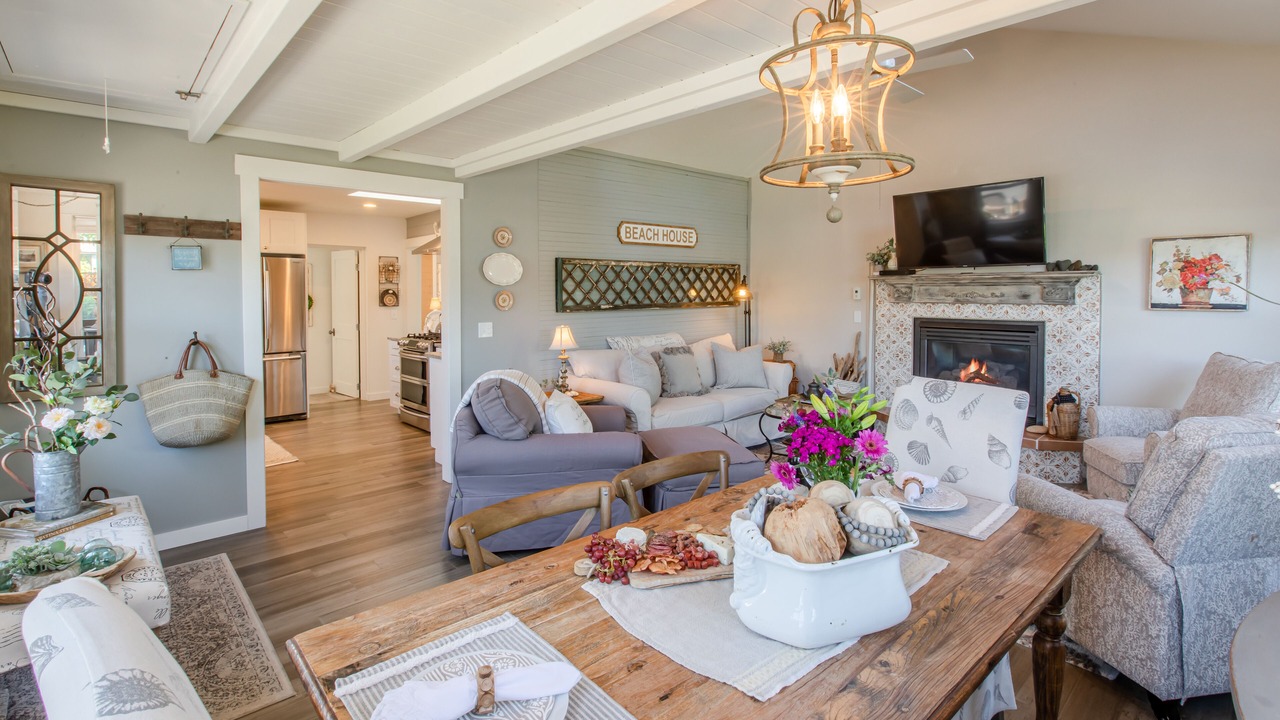 Photo of Bedroom in Downtown Cannon Beach