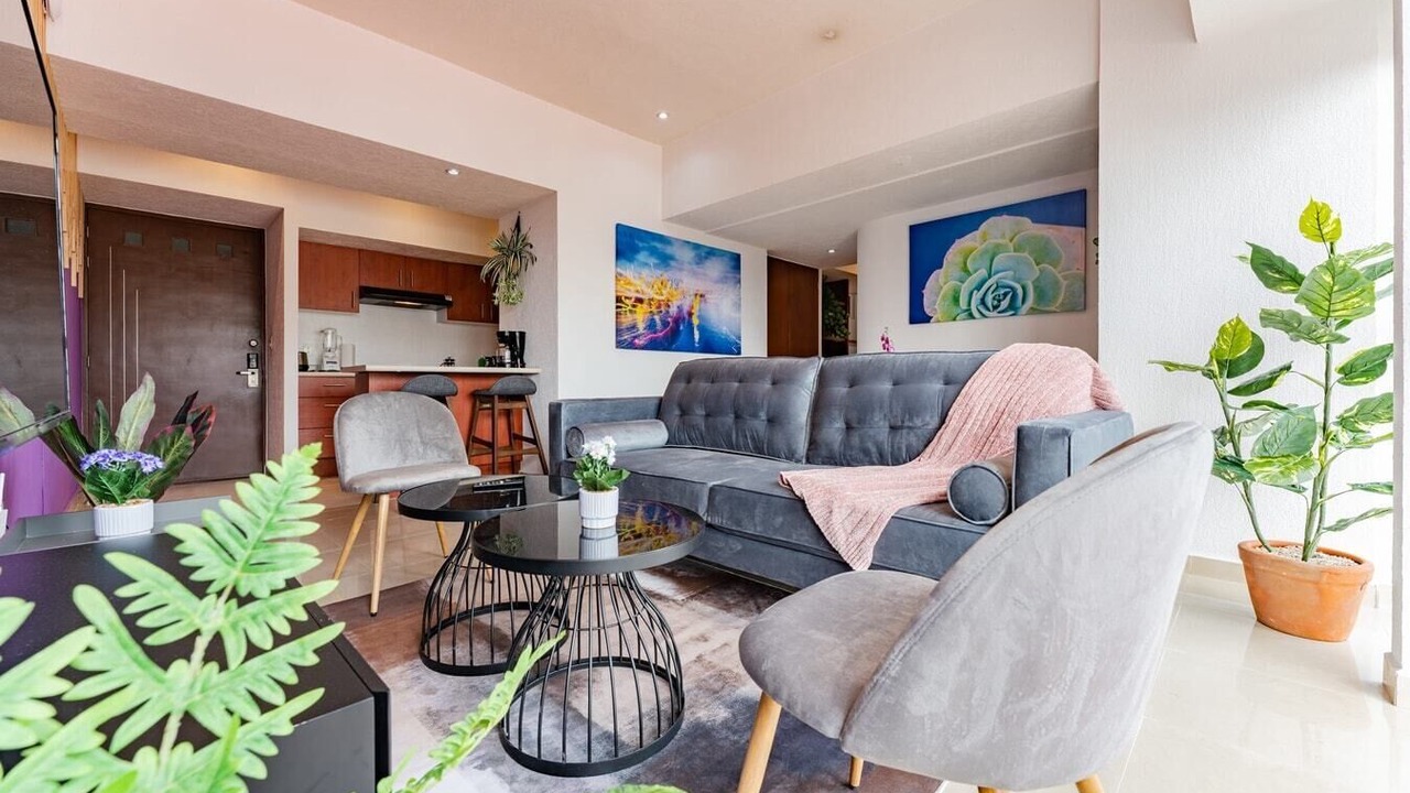 Photo of Livingroom in Anahuac