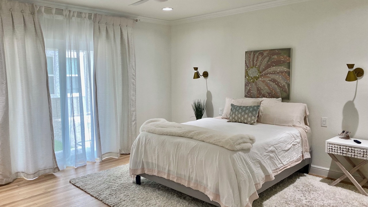 Photo of Bedroom in Historic Downtown Grapevine