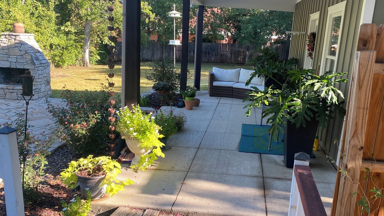Photo of Patio Balcony in Historic Downtown Grapevine