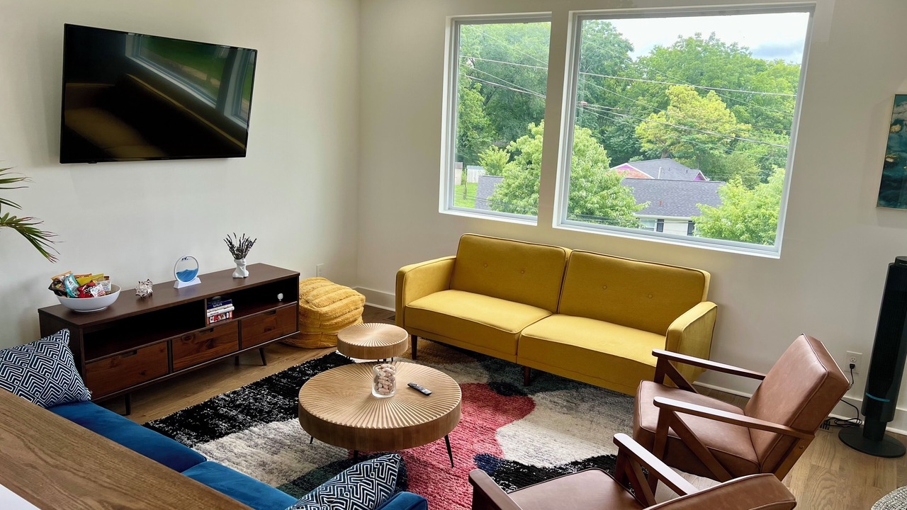 Photo of Livingroom in McFerrin Park