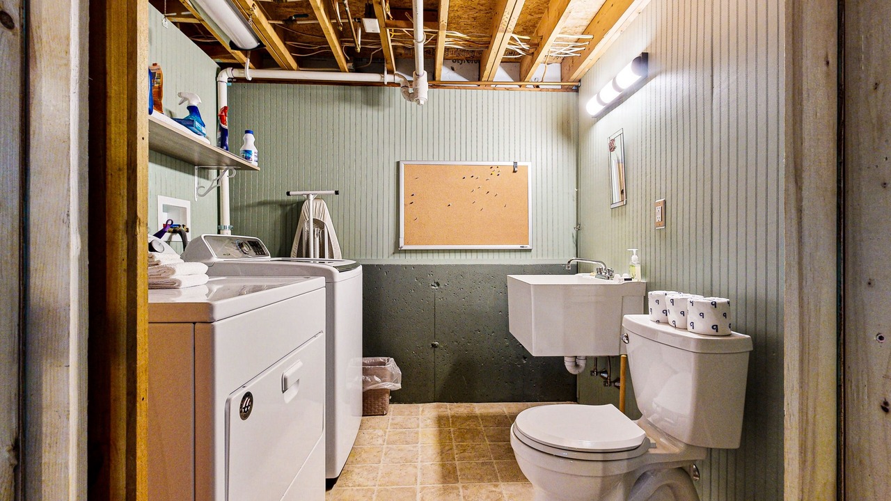 Photo of Bathroom in Five Islands