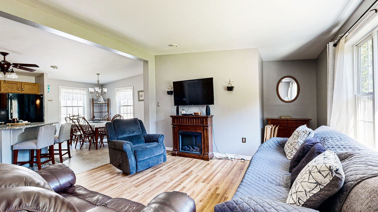 Photo of Livingroom in Five Islands