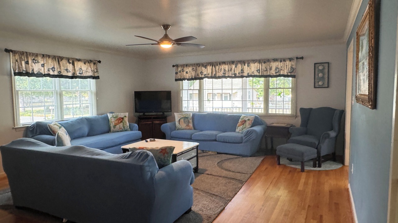 Photo of Bedroom in Colonial Beach