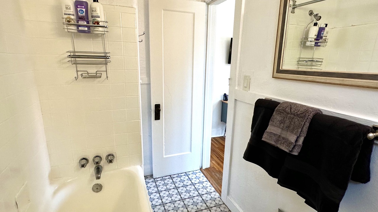 Photo of Bathroom in Sam Hughes