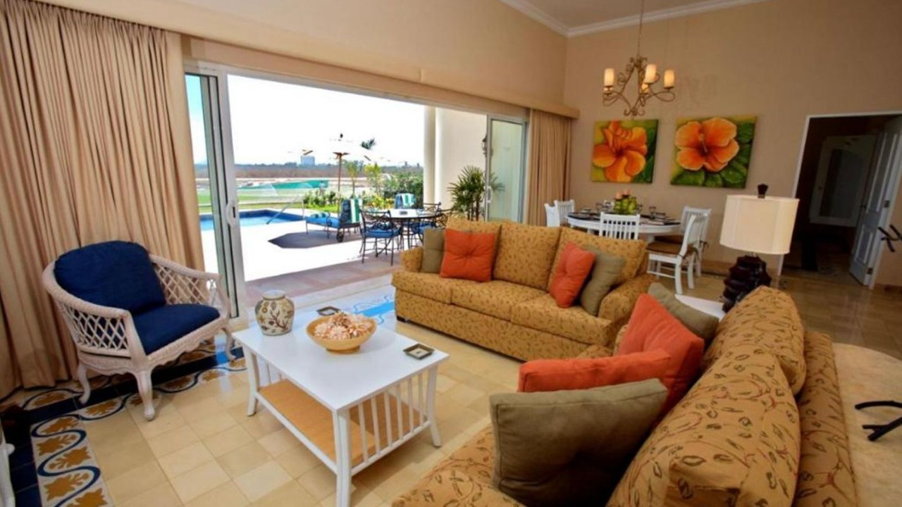 Photo of Livingroom in Cerritos