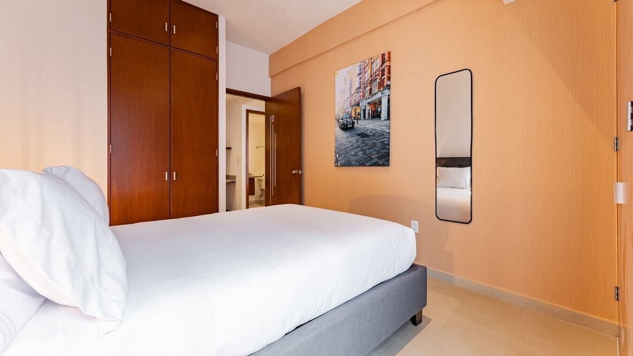 Photo of Bedroom in Anahuac