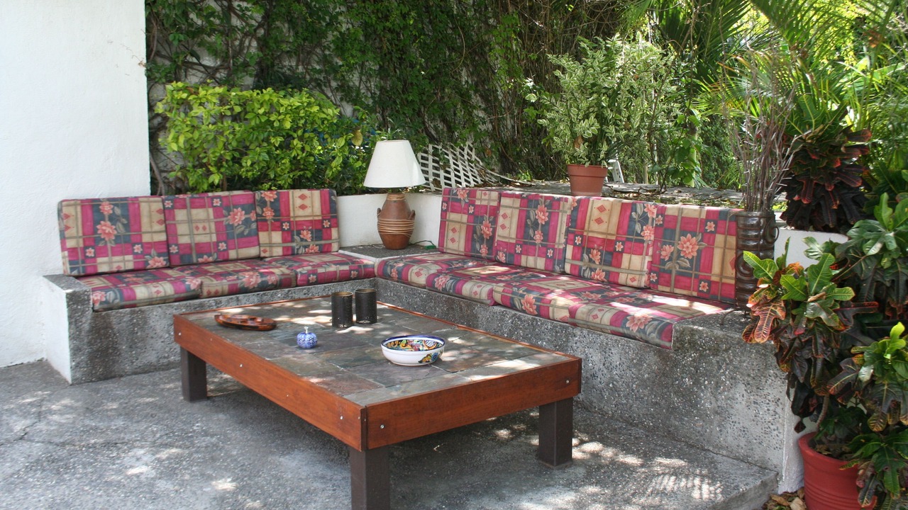 Photo of Patio Balcony in Burgos Bugambilias