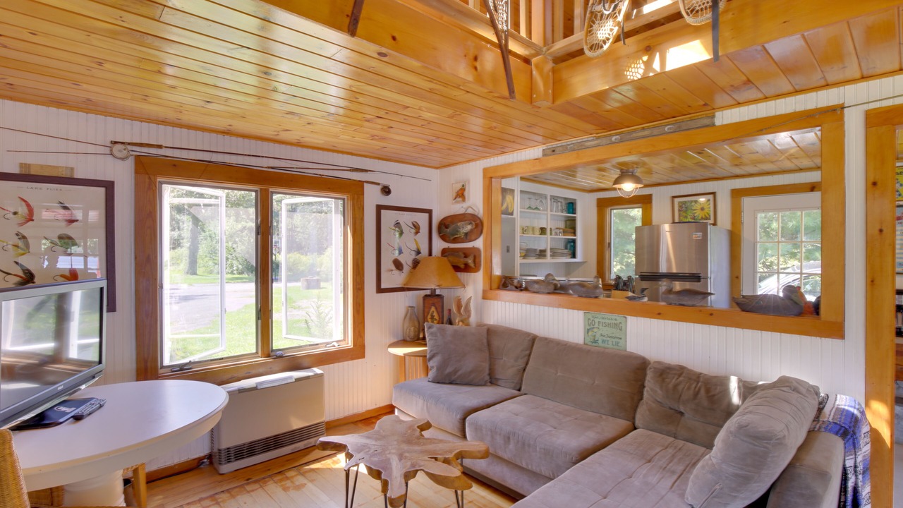Photo of Livingroom in Nobleboro