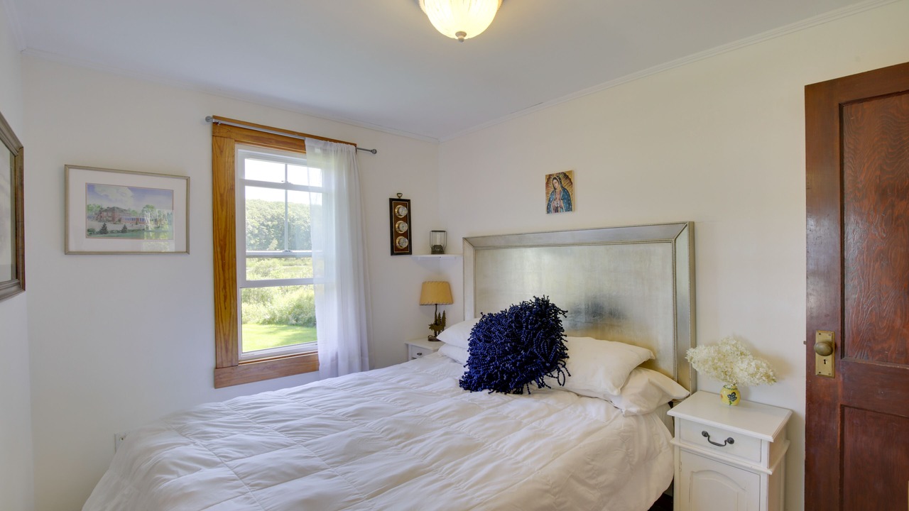 Photo of Bedroom in Nobleboro