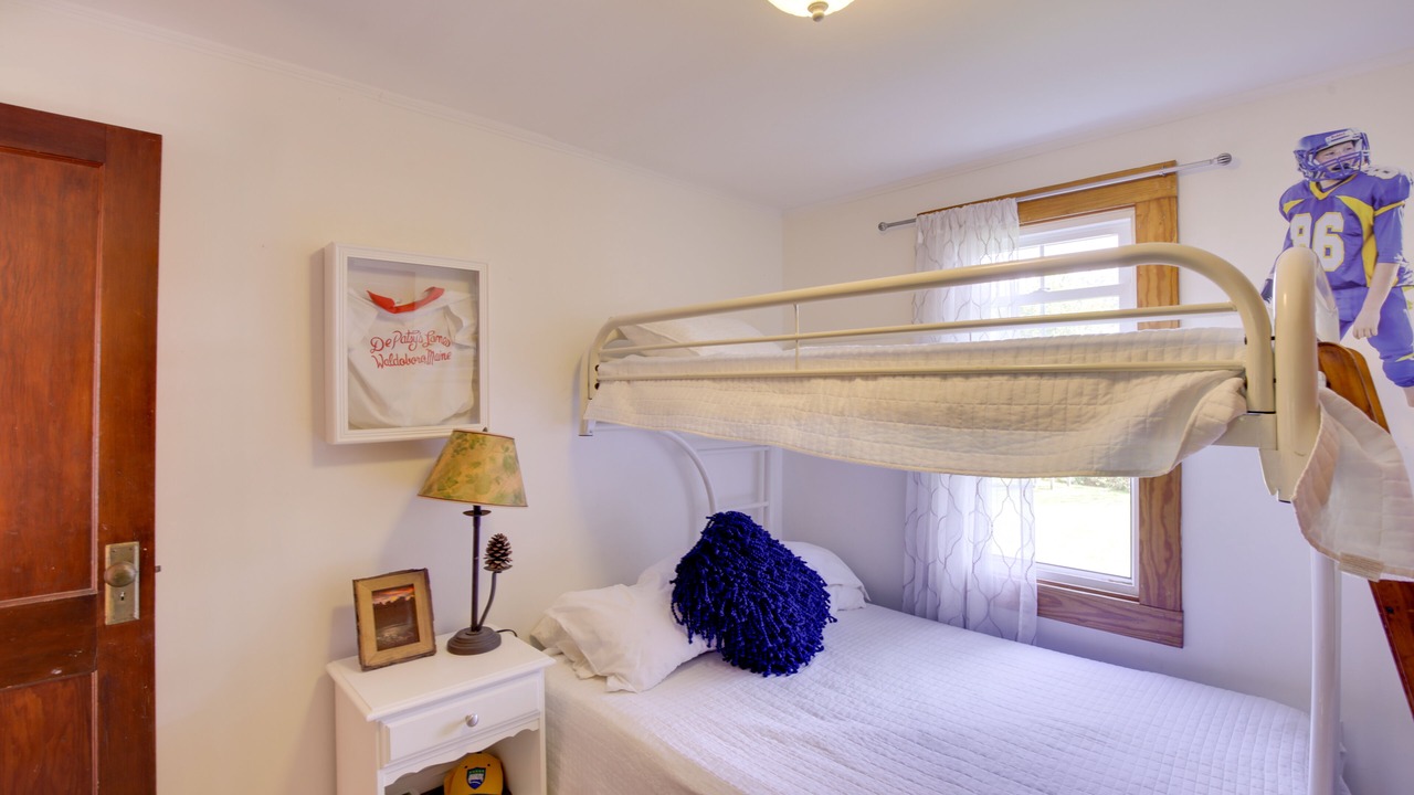 Photo of Bedroom in Nobleboro