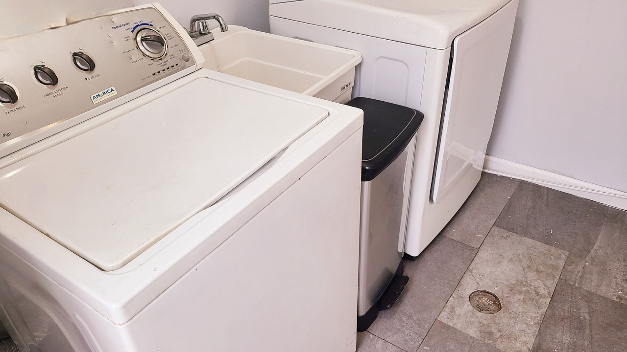 Photo of Bedroom in Dearborn Heights