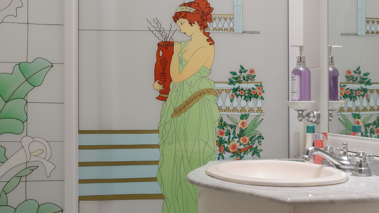 Photo of Bathroom in Historic Centre