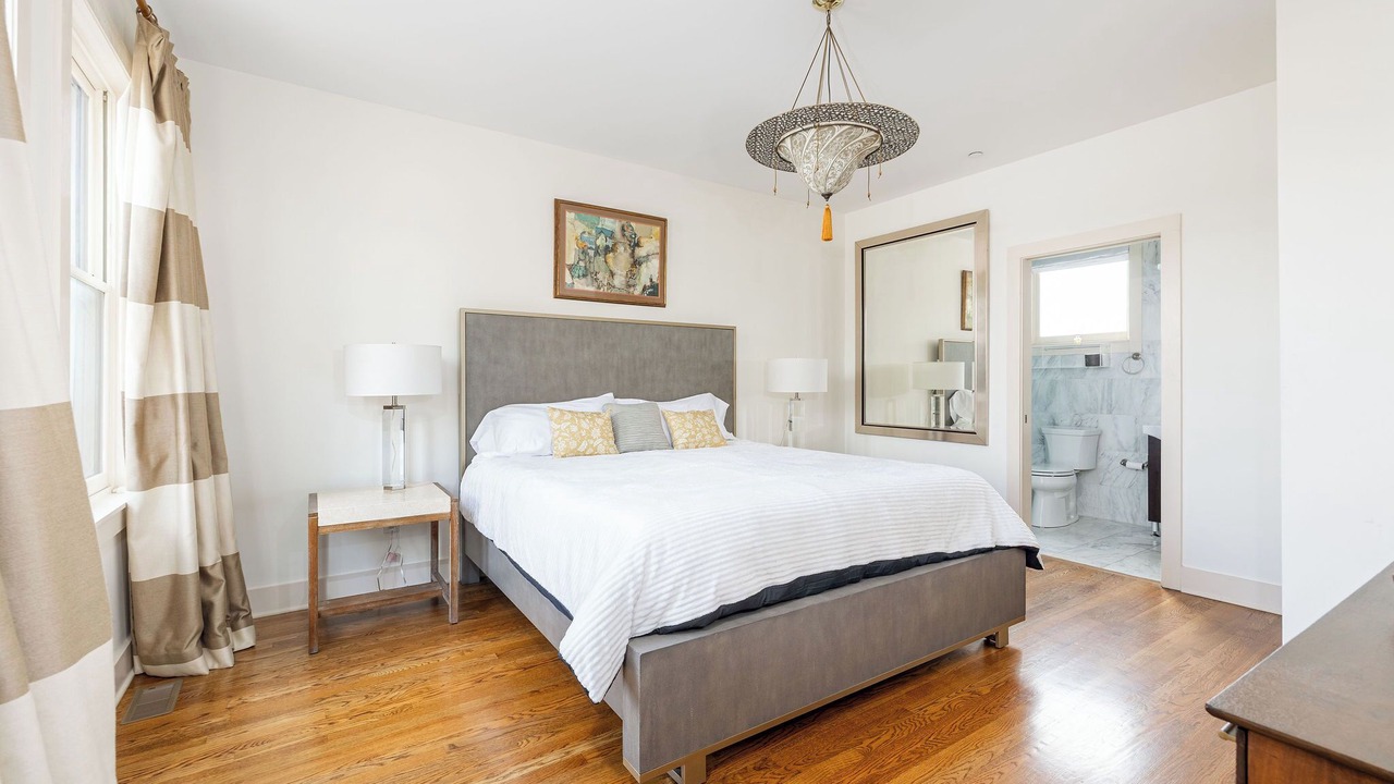 Photo of Bedroom in Belmont - Hillsboro
