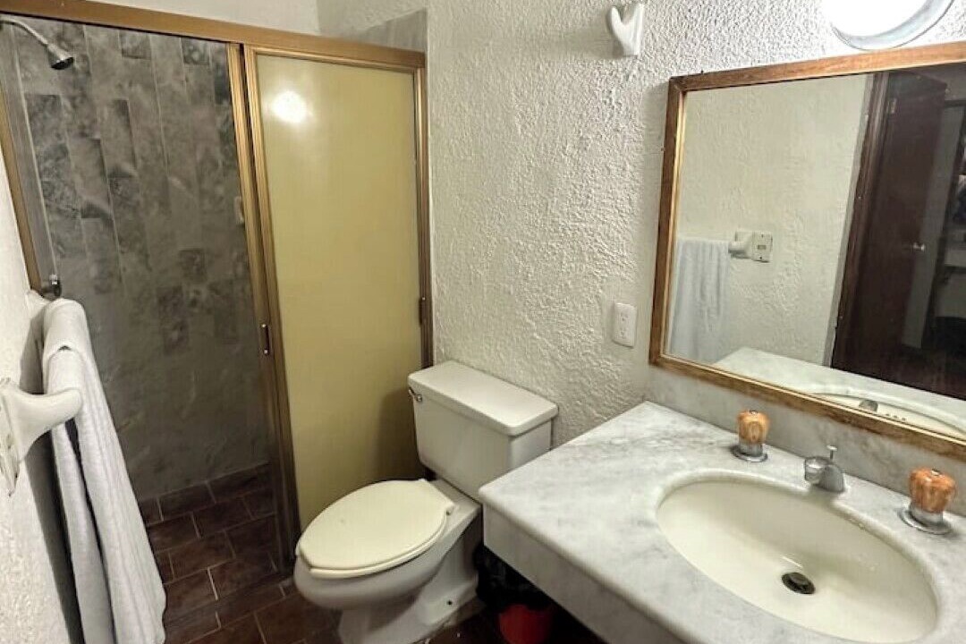 Photo of Bathroom in Club Santiago