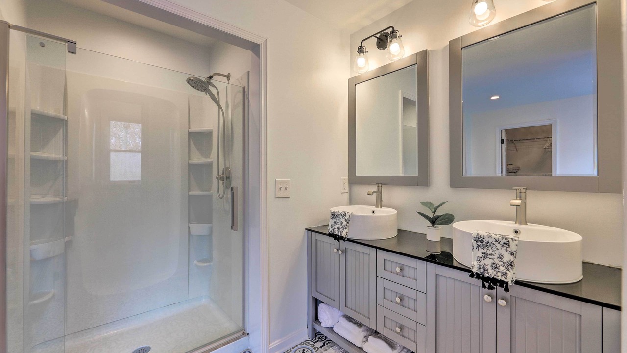 Photo of Bathroom in Otterbien Home