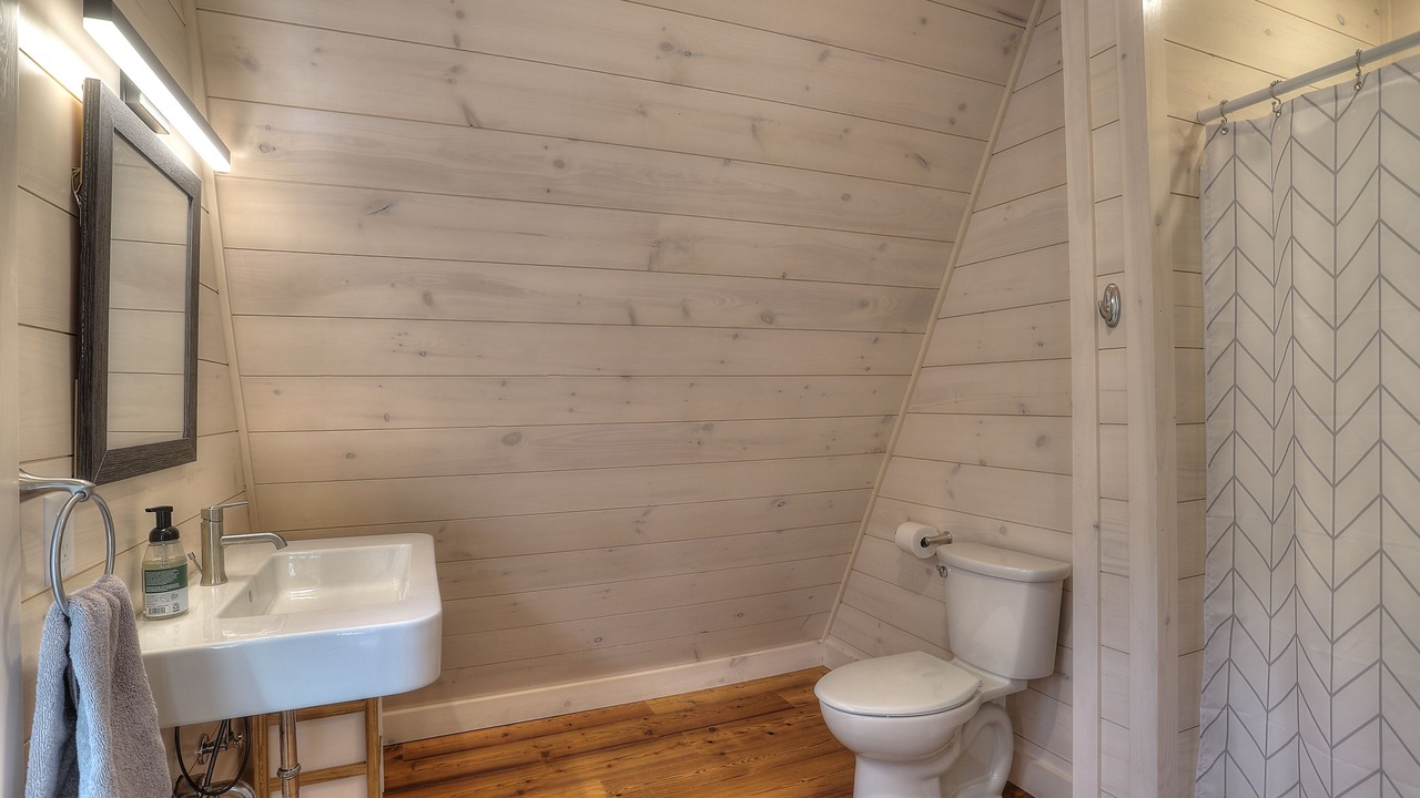 Photo of Bathroom in Sandy River