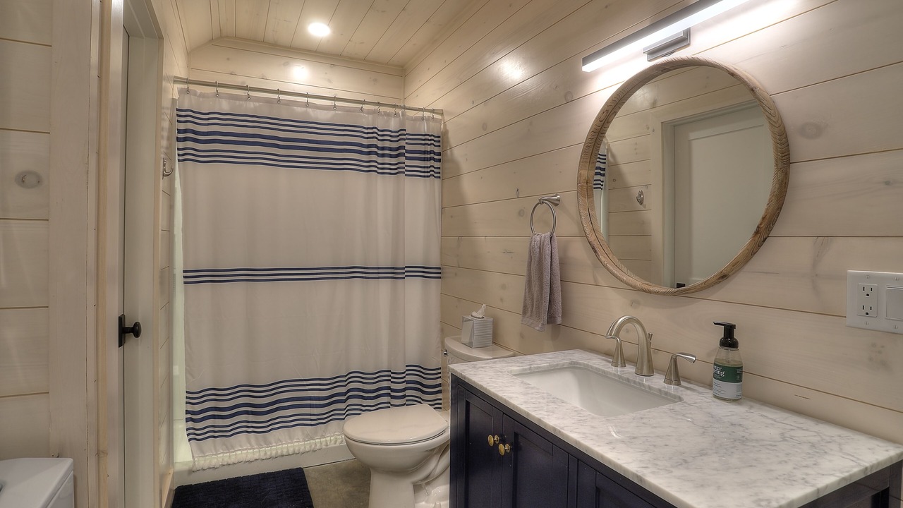Photo of Bathroom in Sandy River