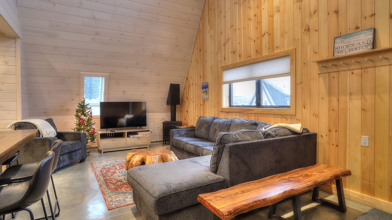 Photo of Livingroom in Sandy River