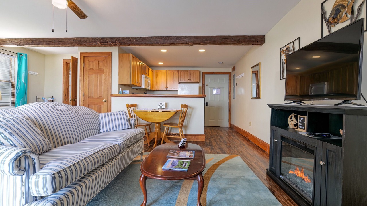 Photo of Livingroom in Lincolnville